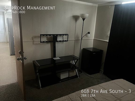 3rd image of 608 7th Ave S #3