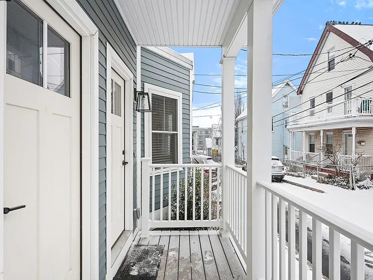 22 Henderson St #1 — Photo 4