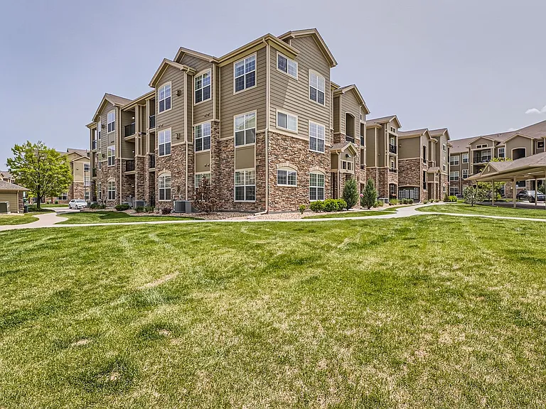 9185 Wilde Ln #301 — Photo 3