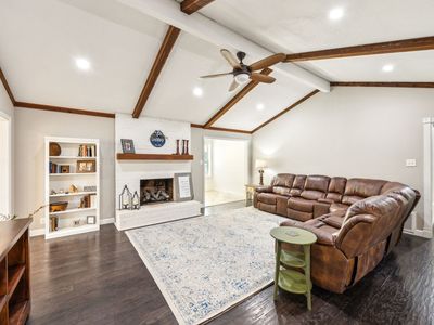 1466 Forestglen Dr, Lewisville, TX, 75067