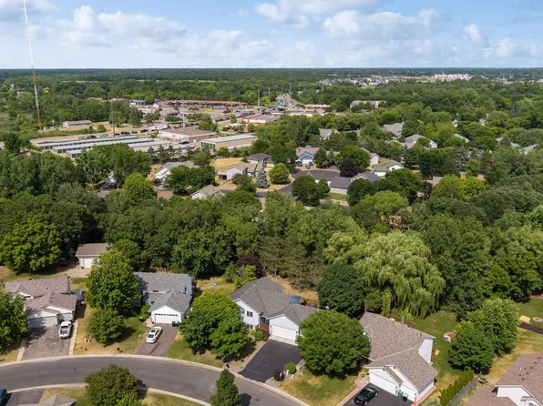 3736 Edith Patch Dr, Anoka, MN 55303