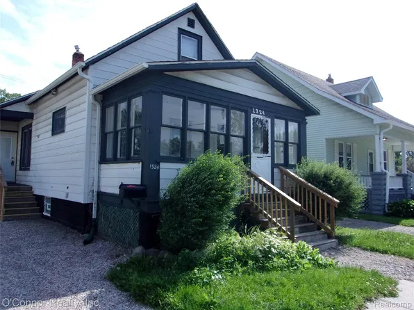 1324 Wells St, Port Huron, MI 48060