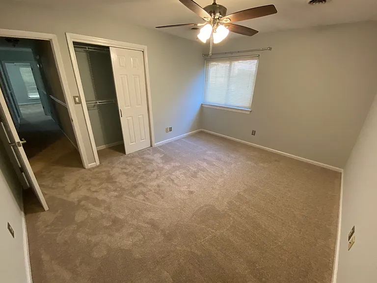 1503 Lake Forest Dr — Photo 13