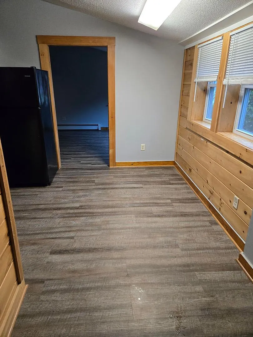 11 Lincoln Street — Photo 2