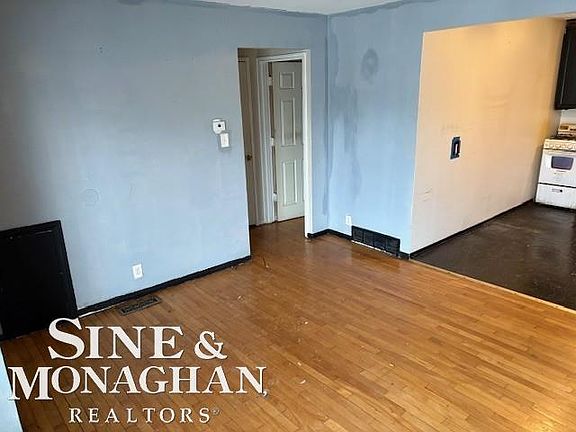 4th image of 16666 E 8 Mile Rd