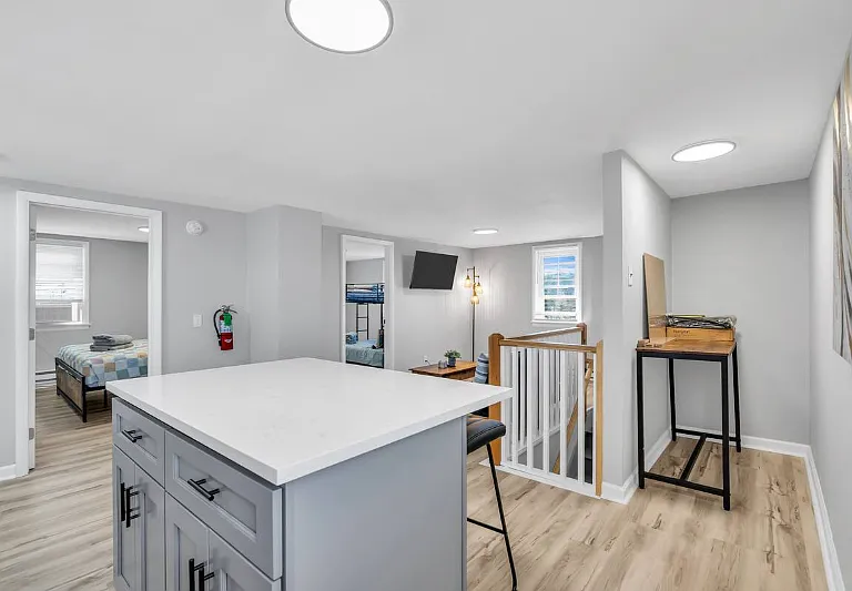 113 E Rio Grande Ave #3 — Photo 6