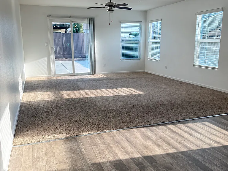 5581 W Pontiac Way — Photo 17