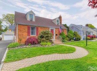 63 Townsend St, Milltown, NJ