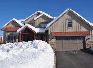 322 E Winterberry Loop, Hailey, ID 83333