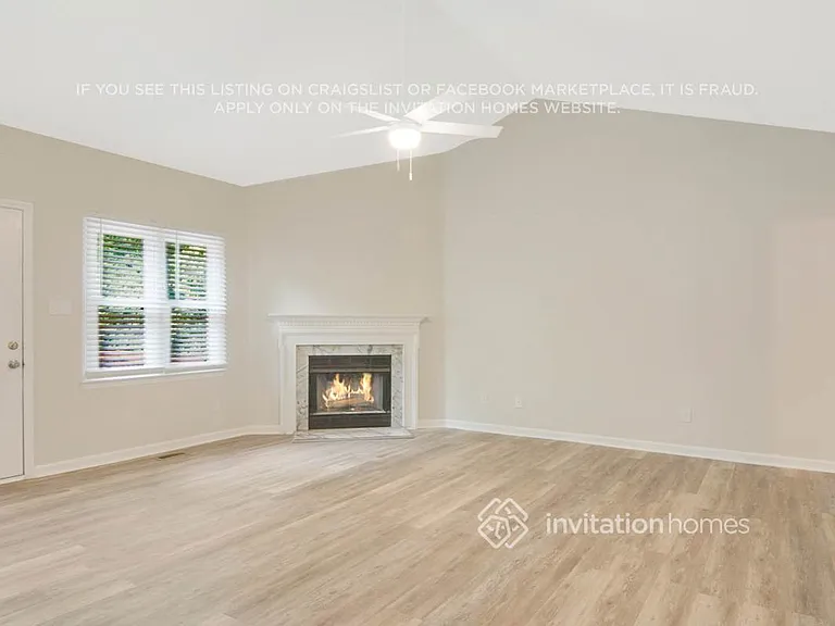 2912 Buckboard Ln — Photo 2