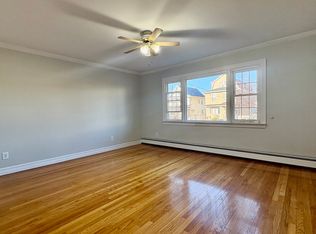 426 3rd Ave #1, Lyndhurst, NJ 07071