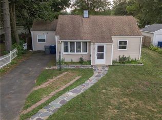 12 Pinecrest Dr, Plainville, CT 06062