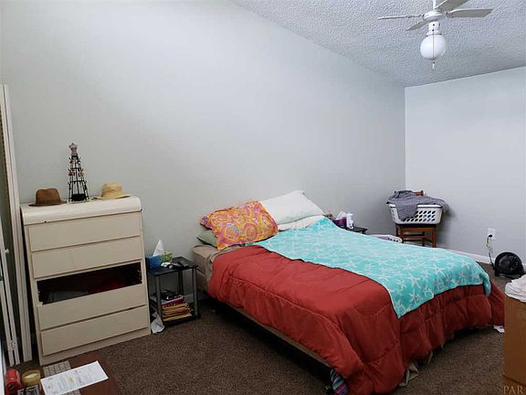 3rd image of 1401 Green Briar Pkwy Ste 2