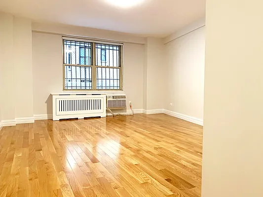 Rented by Stonehenge NYC LLC | media 3