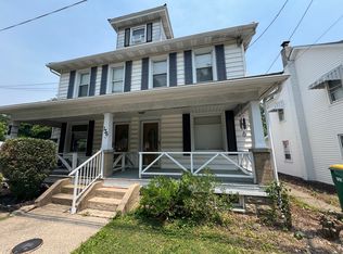 136 Sanders Rd, Pen Argyl, PA 18072