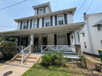 136 Sanders Rd, Pen Argyl, PA, 18072