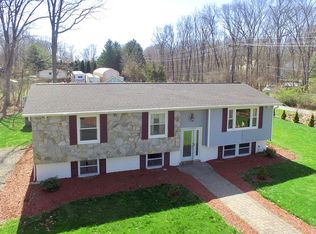 146 Schoolhouse Rd, Oak Ridge, NJ 07438