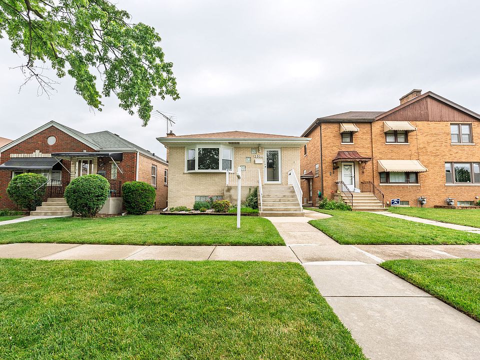 1st image of 2359 Burr Oak Ave