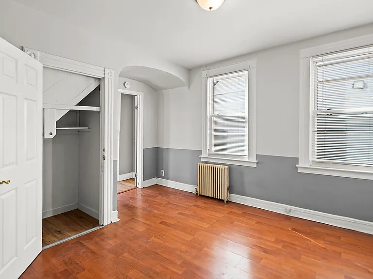79 Irving St #2 — Photo 6
