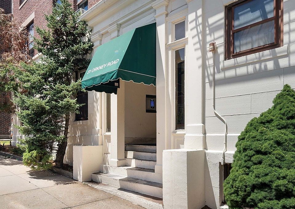 1st image of 31 Orkney Rd Unit 23