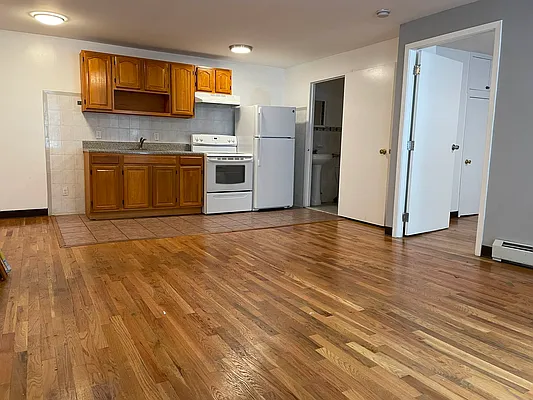 Rented by OT Real Estate | media 7