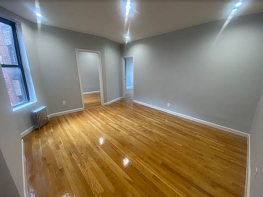 3rd image of 235 E 117th St APT 5A
