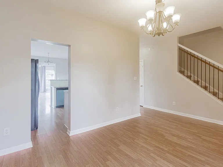 125 Cloverwood Dr SW — Photo 8