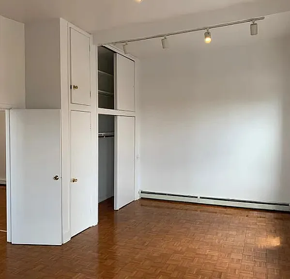 597 4th Ave #3R — Photo 7