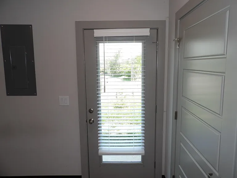 10907 Cole Thompson Ln — Photo 57