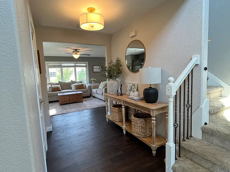 9547 Wilson St — Photo 2