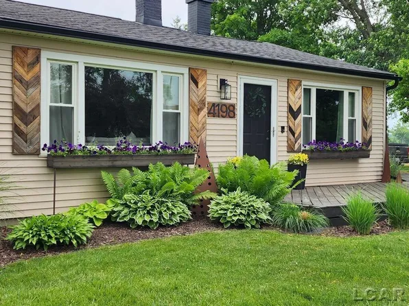 4198 Treat Hwy, Adrian, MI 49221