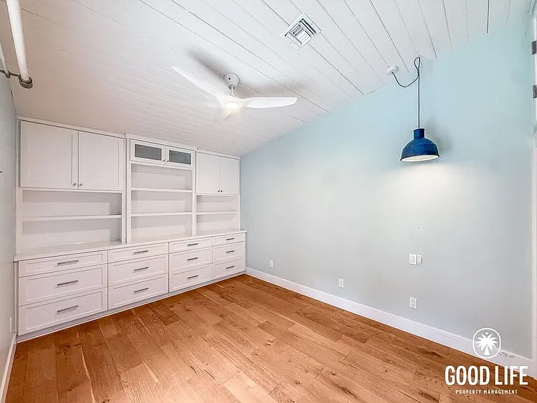 2151 Cambridge Ave — Photo 11