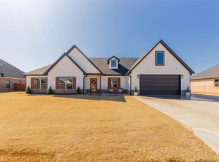 327 Blanco Bnd, Stillwater, OK 74074