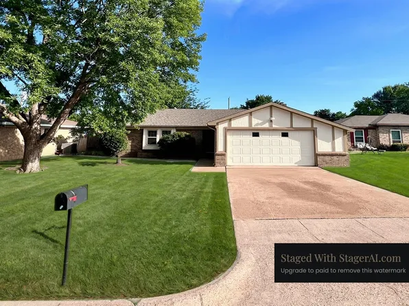 1612 Prince Ct, Benbrook, TX 76126