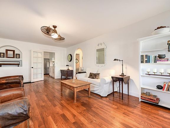 4th image of 529 Encinal Ave
