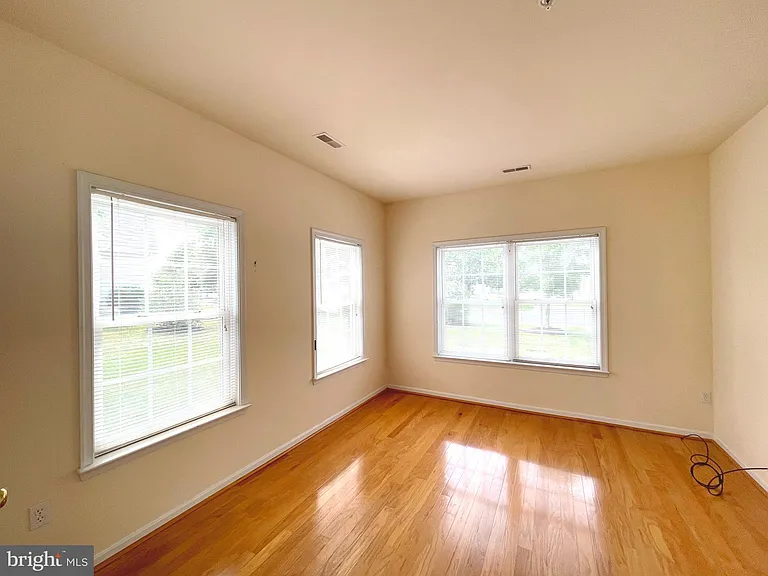 14276 Foxhall Rd — Photo 13