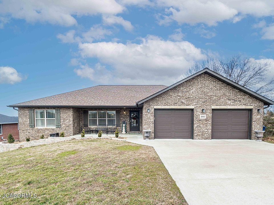 1st image of 3061 Mercedes Ln