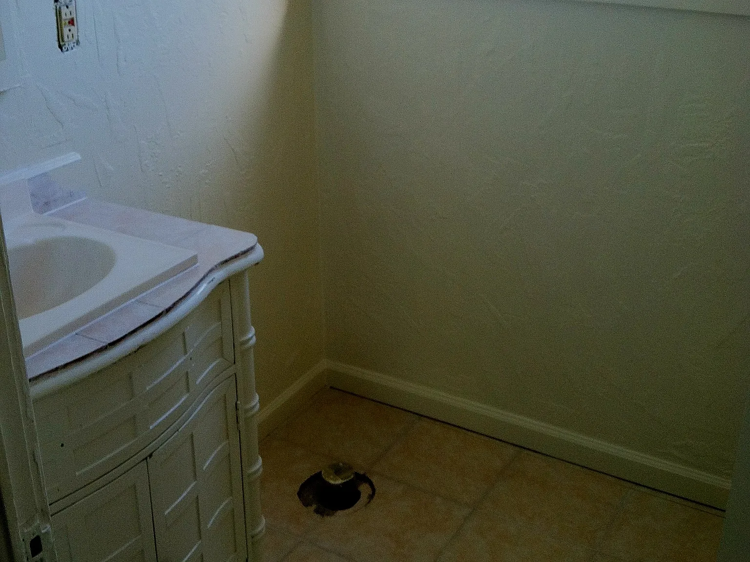 Studio, $1,700 — Photo 3