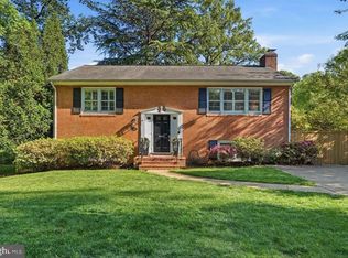5410 11th St N, Arlington, VA 22205