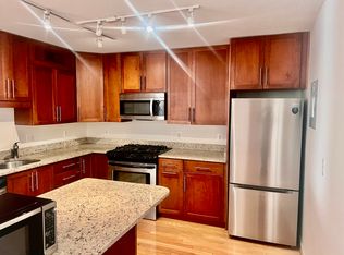 7333 New Hampshire Ave APT 816S, Takoma Park, MD 20912