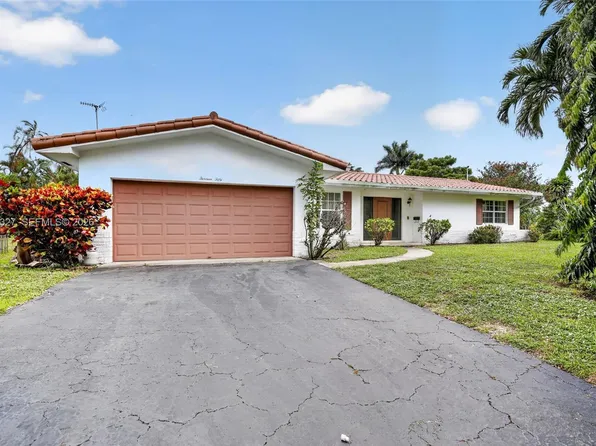 1350 NW 73rd Ave, Plantation, FL 33313
