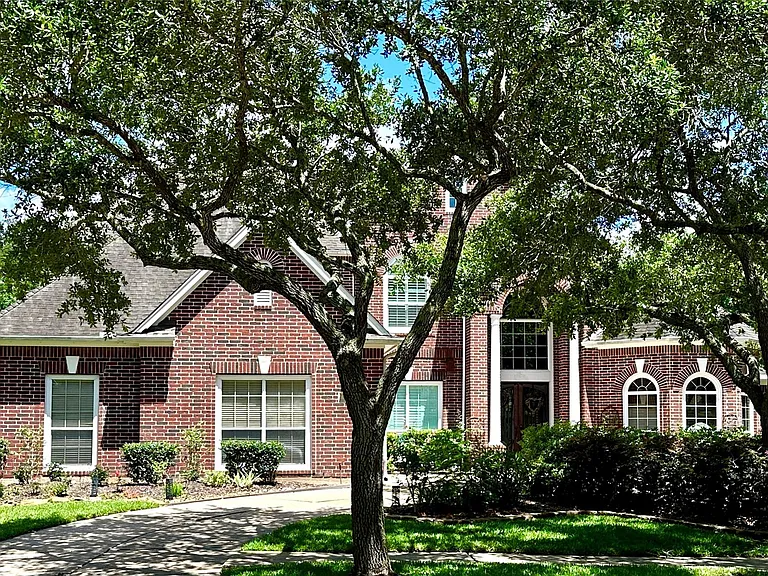 3311 Oakland Dr — Photo 4