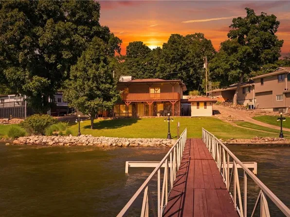 1166 Fowlers Point, Camdenton, MO 65020