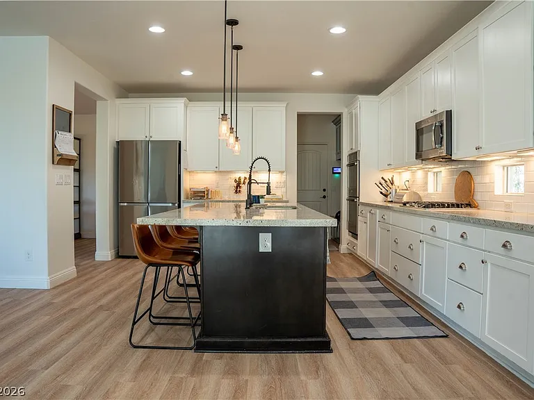 520 Hunter Flat St — Photo 10