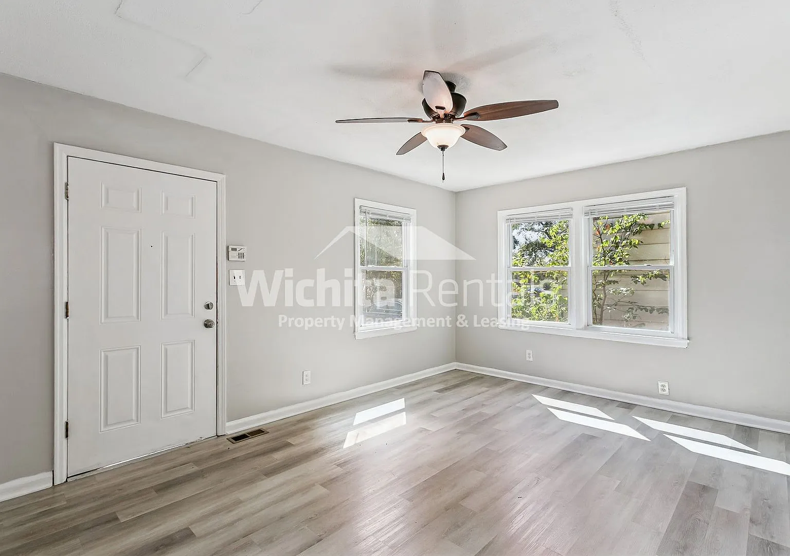 2 bedroom 1 bath home — Photo 4