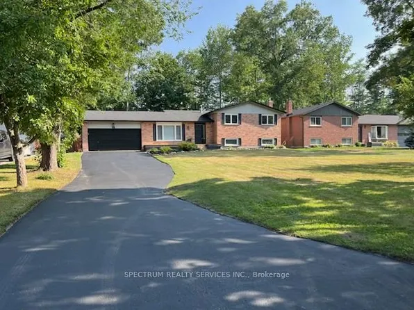 52 French Cres, East Gwillimbury, ON L9N 1J9