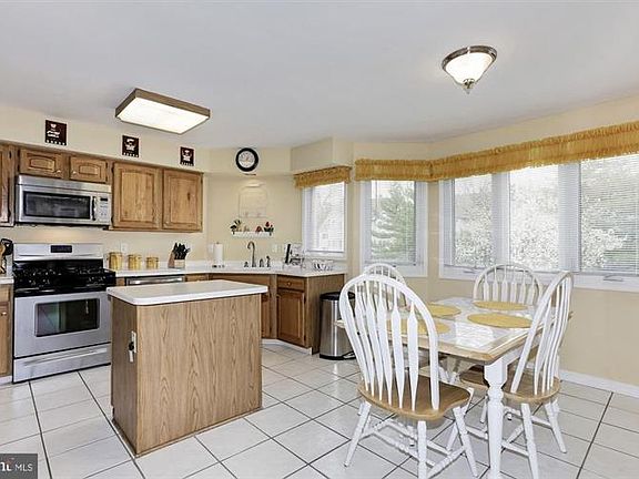 5th image of 173 Impatiens Ct #17H3