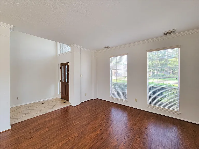 17403 Canyon Knoll Dr — Photo 7