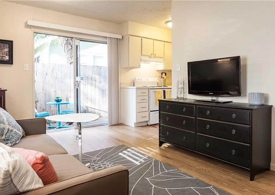 4209 Avenue B #206