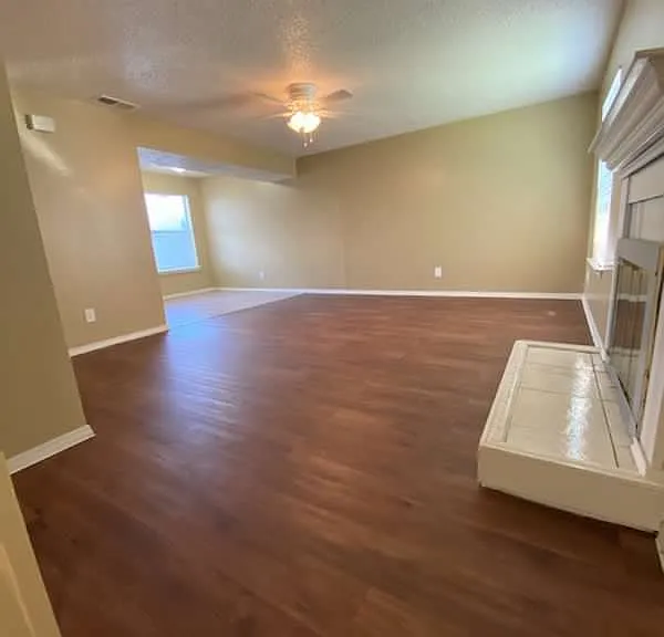 4038 Walnut Park Cir — Photo 4